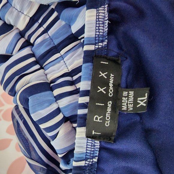 Trixxi blue stripe sleeveless romper size xl - Picture 4 of 5